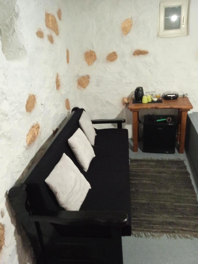 Pyrgi Artemis Place Mykonos Town Exterior foto